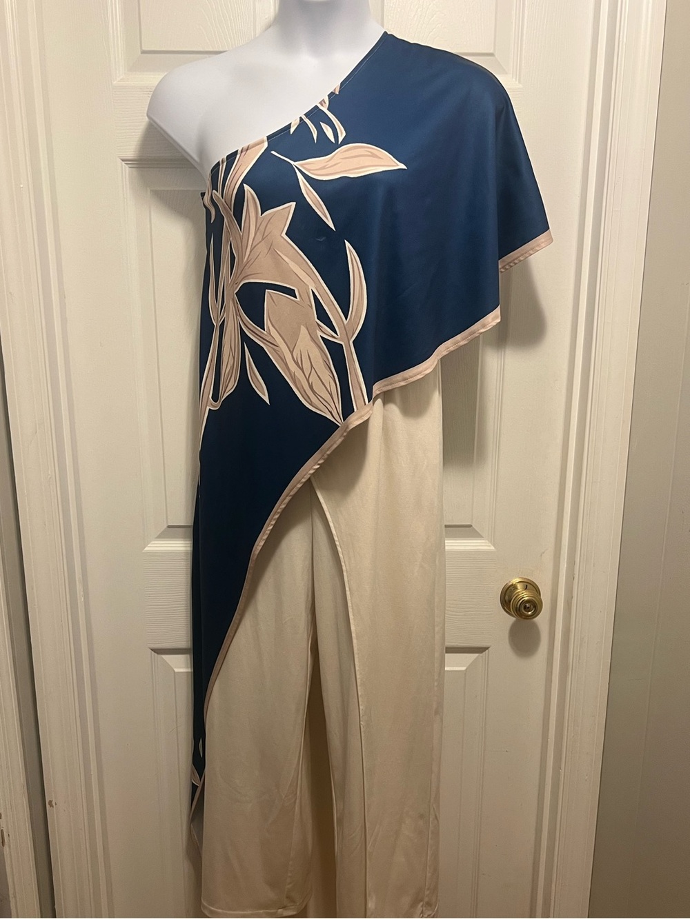 Source Unknown Navy and Cream One-Shoulder Jumpsuit with Floral Cape